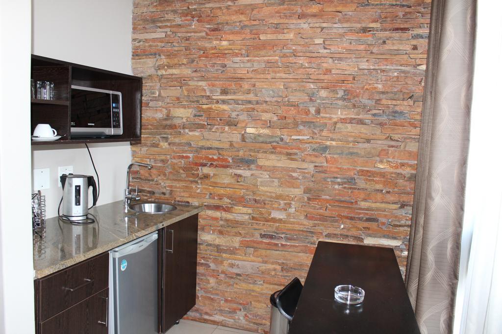 Alcazaba Hotel Johannesburg Ngoại thất bức ảnh